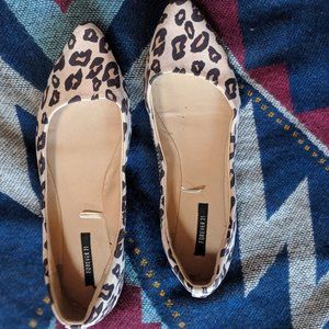Leopard Print flats NWOT size 5.5